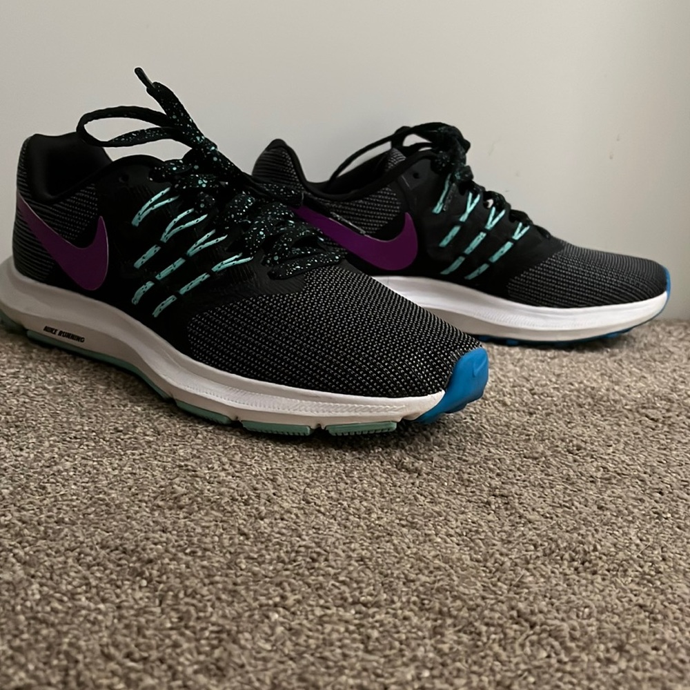 Nike Womens Sneakers